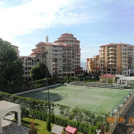 Astoria 3 *